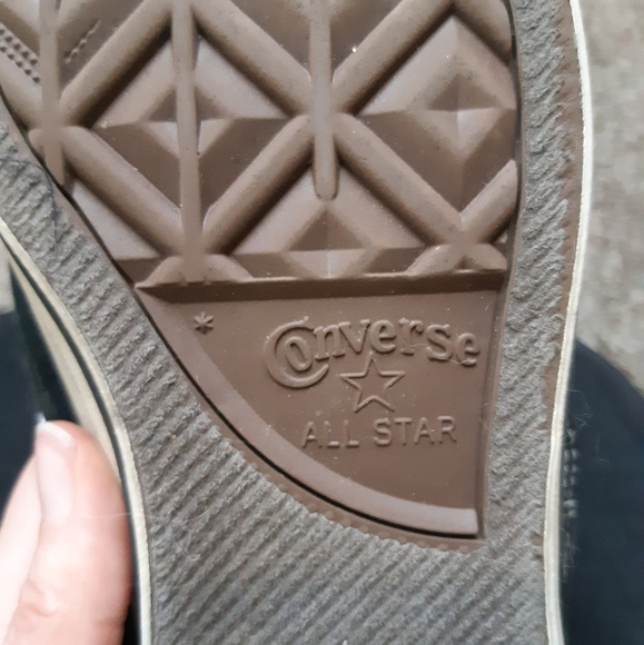 High Top Converse - Picture 7 of 9